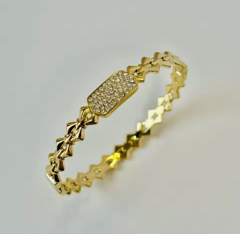 Stacked Elegance- 3-piece bangles set - Image 3
