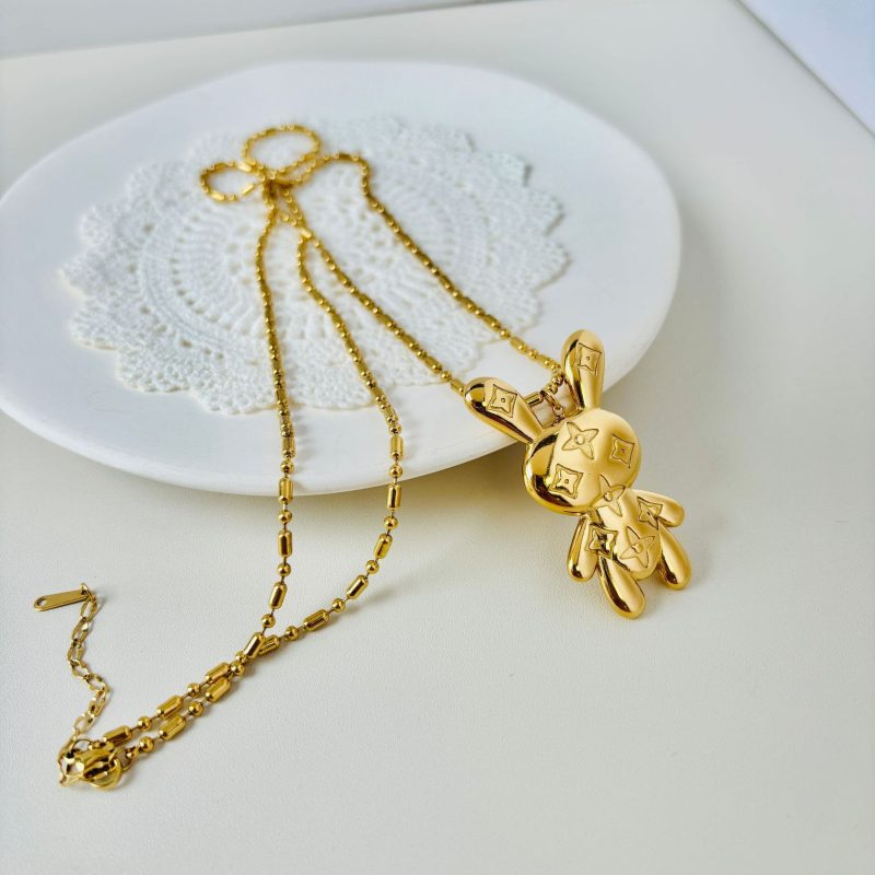 Velvie bunny neckpiece