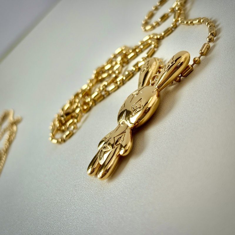 Velvie bunny neckpiece - Image 2