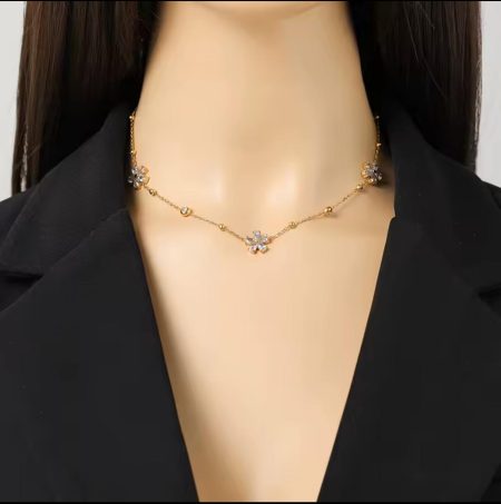 Soliel Bloom necklace