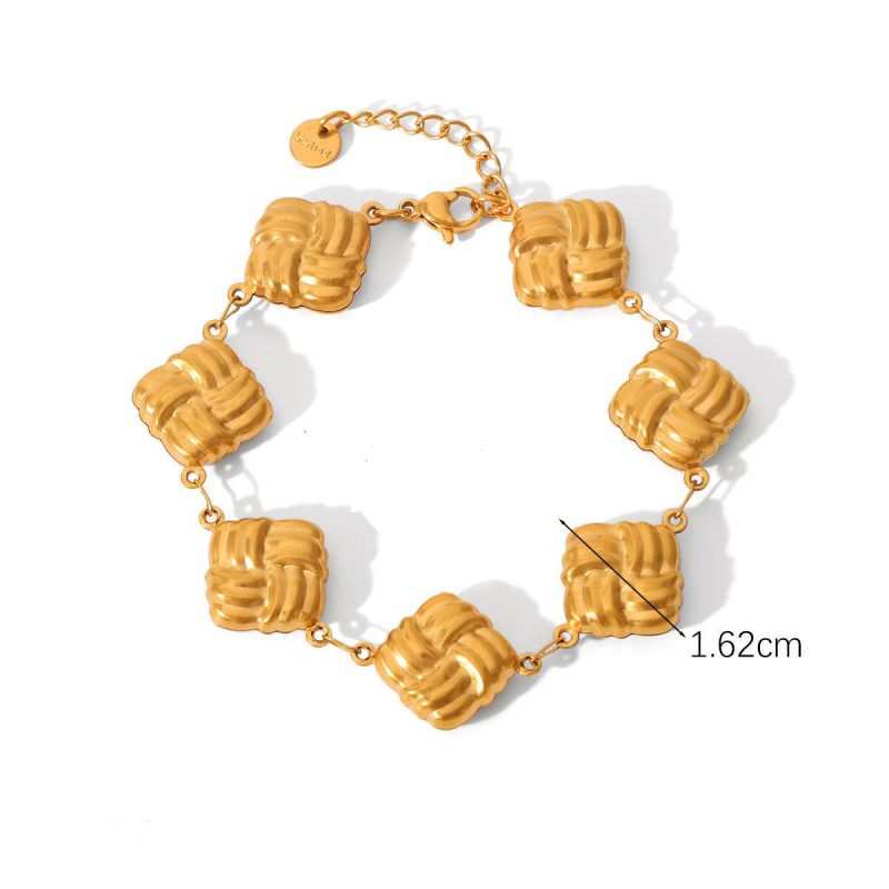 The Luxline Cuff
