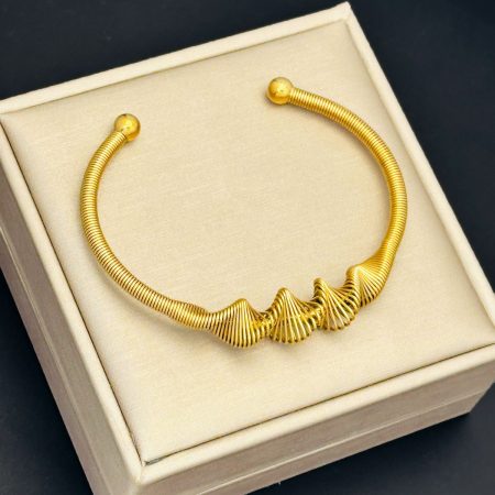 Sculpted Bloom Bangle