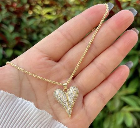 Lía Linked Heart
